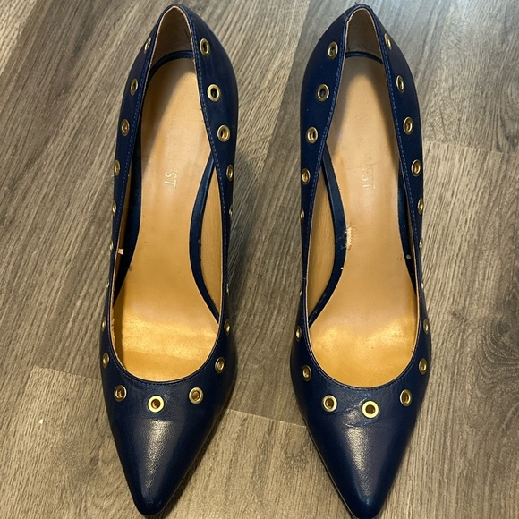 Nine West Blue and Gold Heels with Elegant Design - Picture 1 of 6